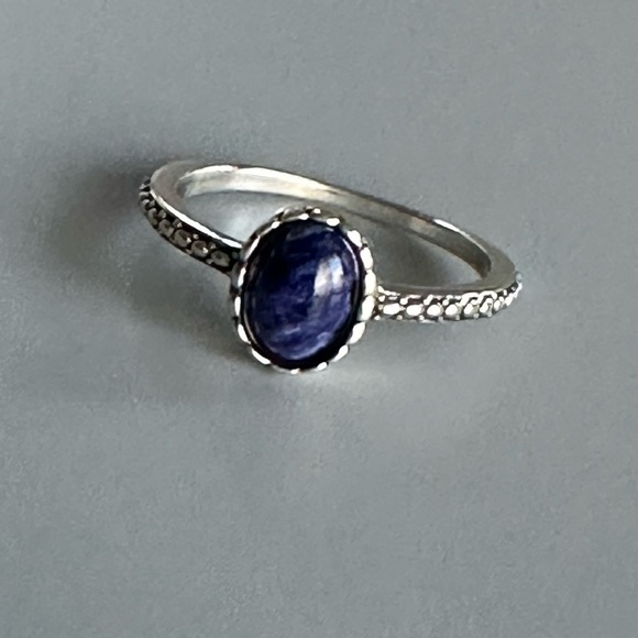 Sterling Silver Sodalite Semi Precious Gemstone Ring - Picture 3 of 8